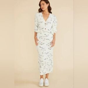 NWT MinkPink Long Knit Skirt White W/Gray Size Large